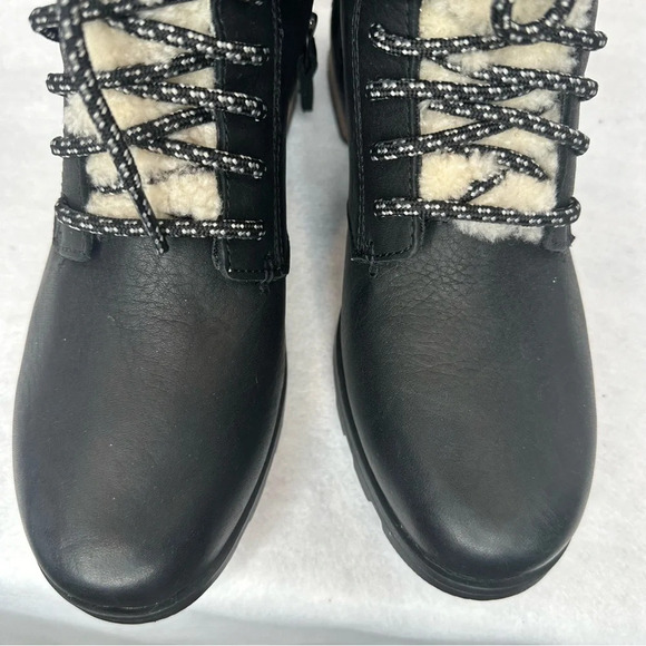 NWOT SOREL WOMEN'S EMELIE SHORT LACE COZY BOOT. Sz: 5.5 - Picture 6 of 14